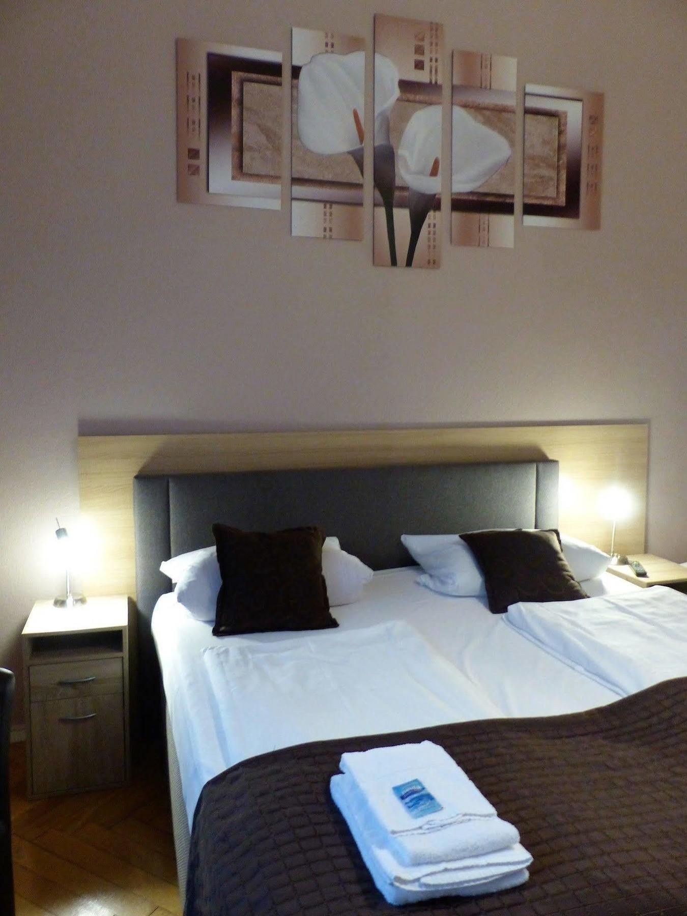 Hotel Elegia Am Kurfuerstendamm Berlin Ngoại thất bức ảnh